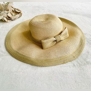 Scala Big Rim Paper Bow Hat